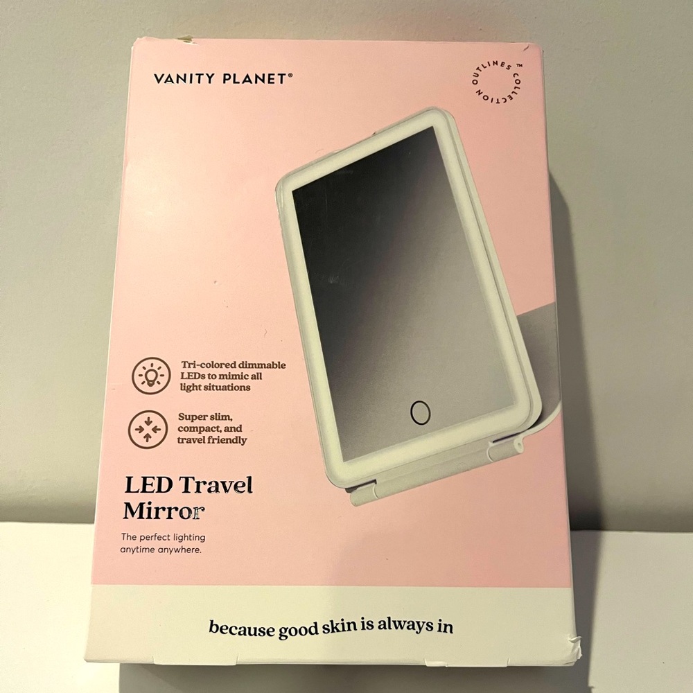 VANITY PLANET LED TRU-LIGHT TRAVEL MIRROR